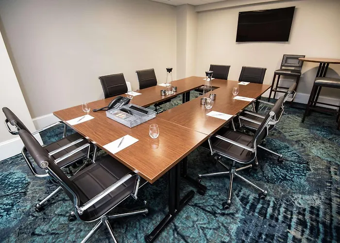 Redmont Hotel Birmingham - Curio Collection By Hilton