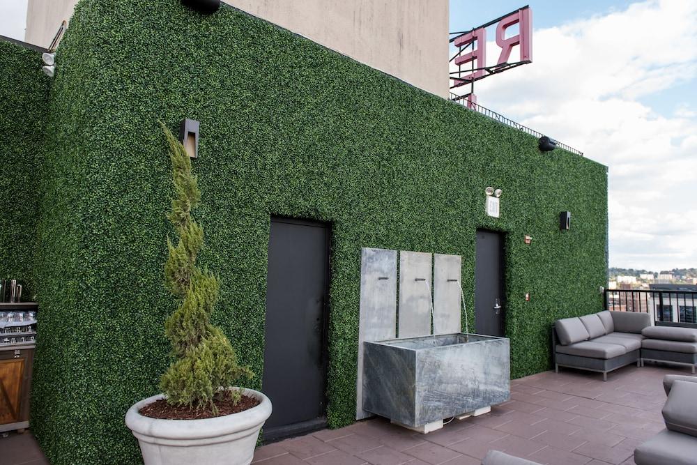 Redmont - Curio Collection By Hilton Hotel 4*